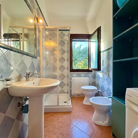 Sea Breeze Whisper Apartman Lotzorai