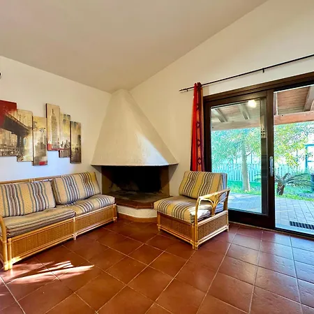 Sea Breeze Whisper 公寓 *