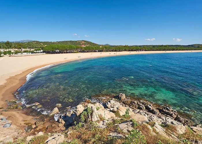 Sea Breeze Whisper 公寓 *